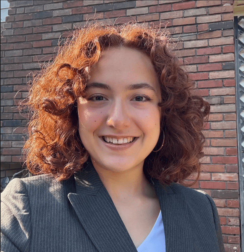 Diana Schryver headshot